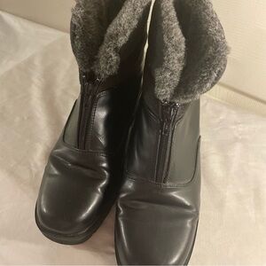 Predictions Thinsulate Insulated Black Women’s Boots Size 9 Marks see Photos